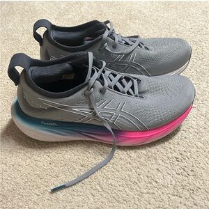 ASICS gel nimbus 25 size 9.5